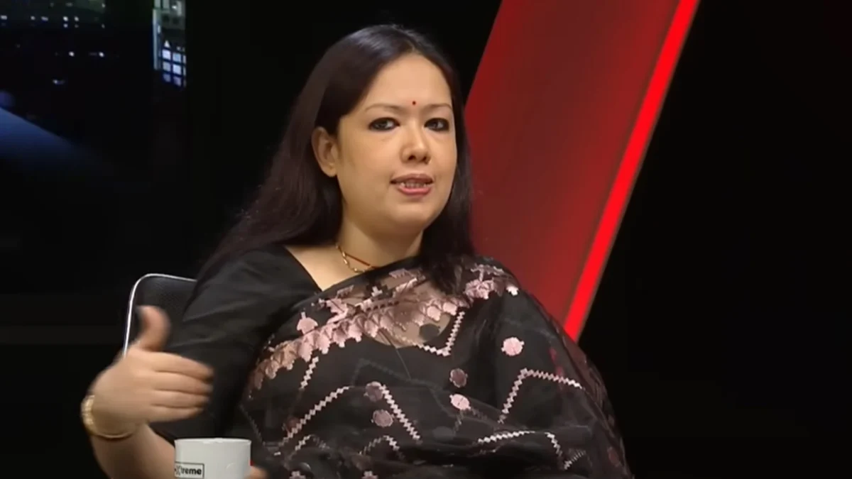 গ্রামে ১০-১২ ঘণ্টা বিদ্যুৎ থাকে না, অভিযোগ রুমিন ফারহানার