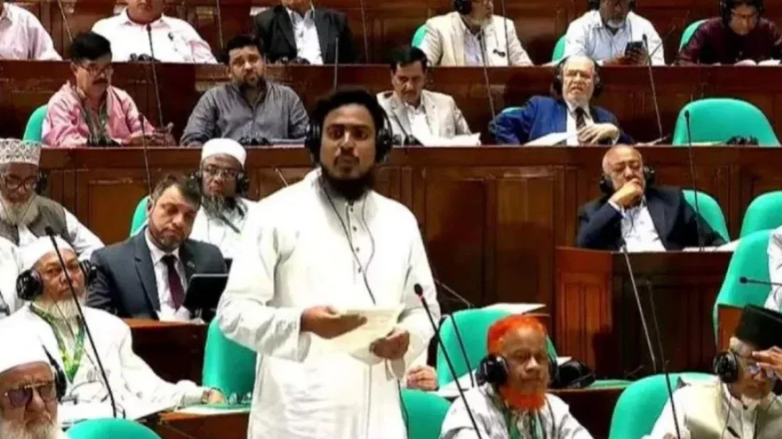 দুর্যোগ কি সরকারি-বিরোধী দল দেখে আসে, প্রশ্ন আখতারের