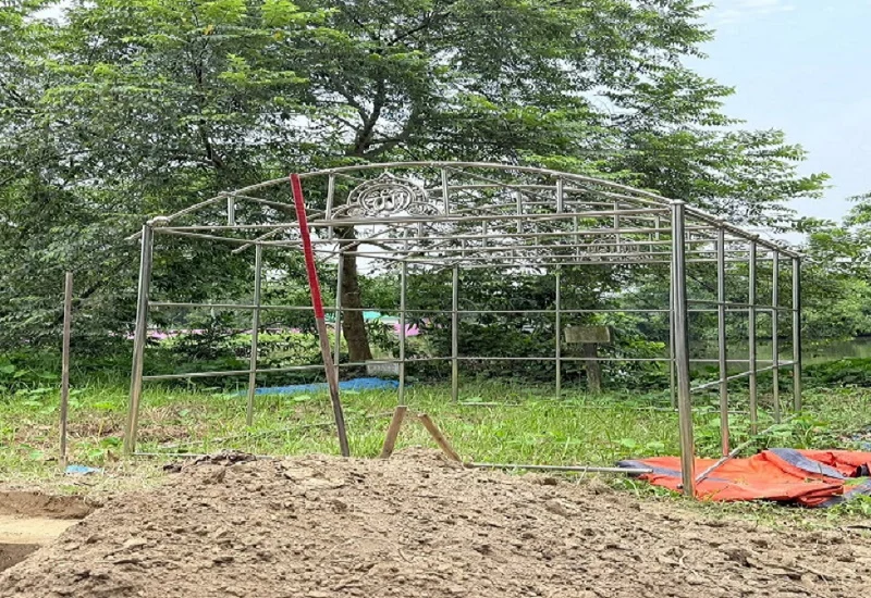 কসবায় কবর খুঁড়তে গিয়ে বিদ্যুৎস্পৃষ্ট হয়ে দুইজনের মৃত্যু