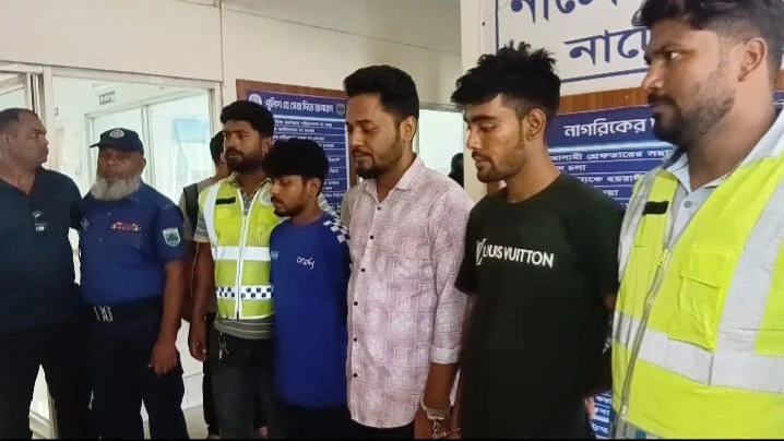 চিকিৎসাধীন শিশুর মাকে হাসপাতালে ধর্ষণের অভিযোগ, তিন পরিচ্ছন্নতাকর্মী গ্রেপ্তার