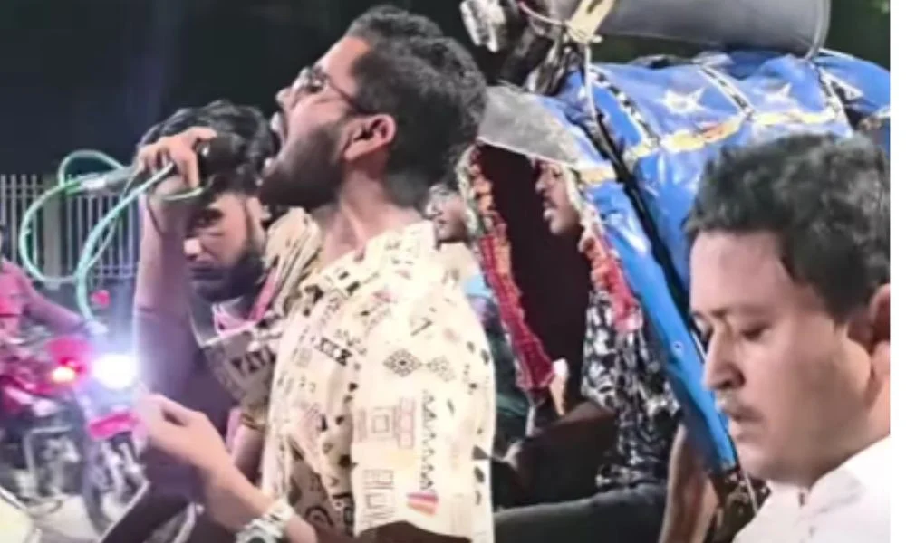 ‘বাহ! শিবির চমৎকার, ধর্ষকদের পাহাড়াদার’—ছাত্রদলের স্লোগানে উত্তাল ঢাবি