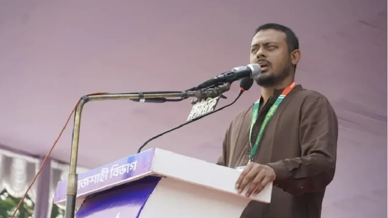 ‘এই ল’ড়া’ই’য়ে যদি আপনাদের পতন হয়, আমাদের কিছু করার থাকবে না’: নাসীরুদ্দিন
