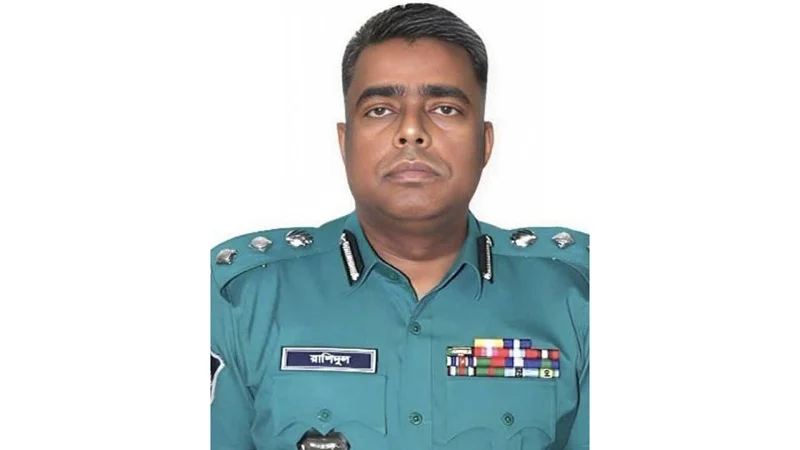 তথ্য ফাঁস করলে ইন্সপেক্টরকে গাছে ঝুলাইয়া পেটাব: পুলিশ কমিশনারের ভিডিও ভাইরাল