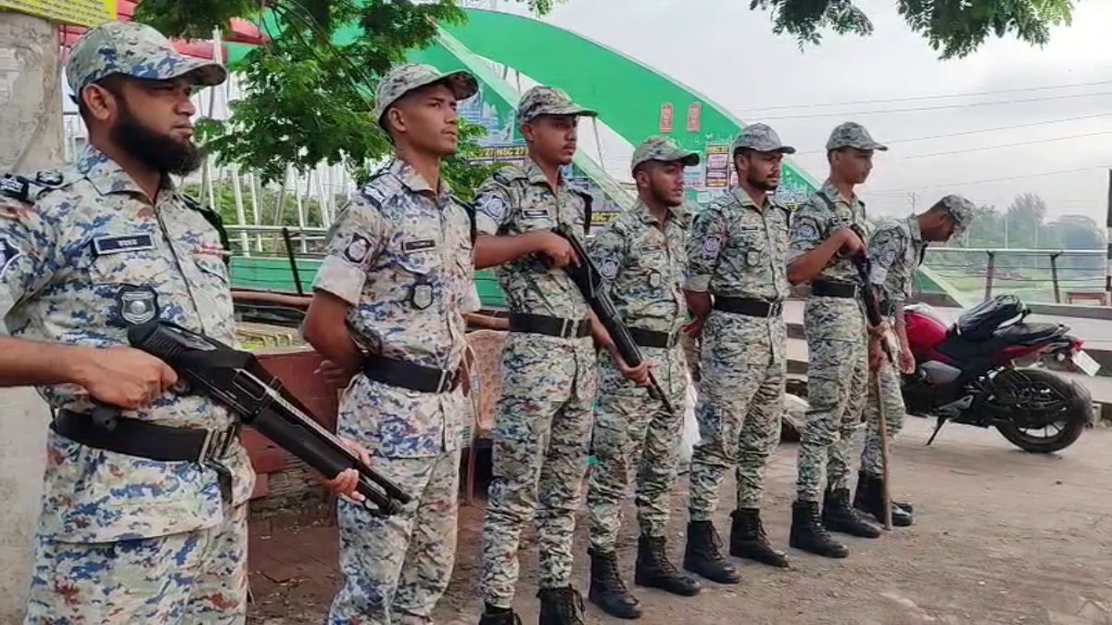 আ. লীগের প্রতিষ্ঠাবার্ষিকী ঘিরে গোপালগঞ্জে প্রশাসনের কড়া নজরদারি