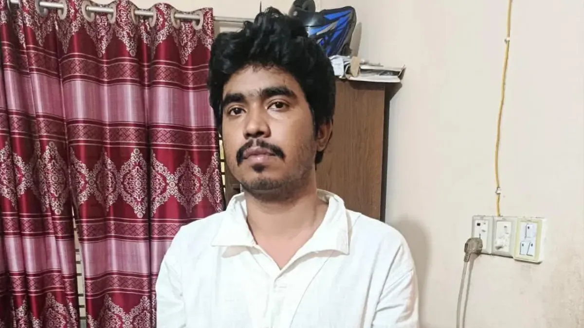 নিষিদ্ধ ছাত্রলীগ নেতা গ্রেপ্তার, মুক্তির জন্য ছাত্রদলের তদবিরের অভিযোগ