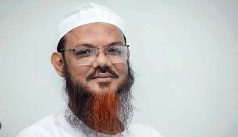 সংসদ সদস্য মনিরুল হককে নিয়ে উসকানিমূলক বক্তব্য প্রচারের অভিযোগে মুফতি ফয়জুল করীমের বিরুদ্ধে মামলা