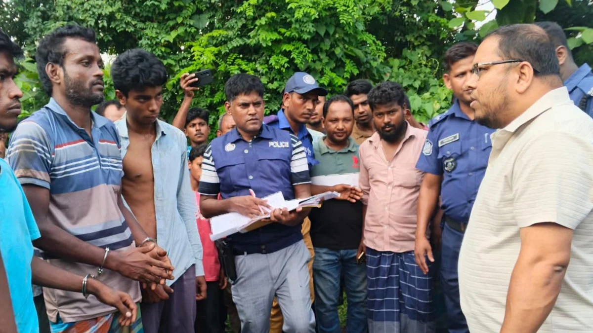 পঞ্চগড়ে জঙ্গলে বসেছিল ইয়াবার আসর, ভ্রাম্যমাণ আদালতে ৩ জনের কারাদণ্ড