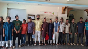 মিছিলের জন্য ছাত্রলীগ নেতাদের বহনকারী বাস জব্দ, গ্রেফতার ১৩
