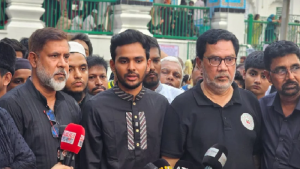 রাজনীতিতে আ.লীগ এখন অপ্রাসঙ্গিক: আসিফ মাহমুদ