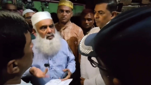 স্কুল ছাত্র গুলি খাবে এরপরেও আপনি ওসি থাকবেন, এটা ঠিক না: ওসিকে এমপি মনিরুল