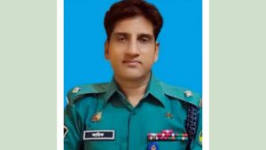 আ.লীগের গুণগান গাওয়া ওসি আরিফ ৫ আগস্টের পর বনে যান ‘ছাত্রদল নেতা’