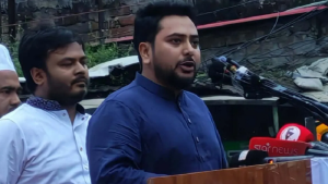 আ.লীগ ও বিএনপির বিরুদ্ধে সমানভাবে লড়াই চালিয়ে যেতে হবে: ১১ দলের সমাবেশে নাহিদ
