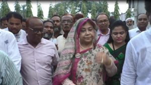 ‘বাঁকা চোখে তাকালে খবর আছে, প্রশাসনকে বিএনপির সঙ্গে কাজ করতে হবে’: নারী এমপি ফরিদা