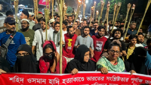 হাদি হত্যার বিচার দাবিতে ইনকিলাব মঞ্চের মশাল মিছিল