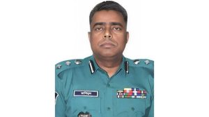 তথ্য ফাঁস করলে ইন্সপেক্টরকে গাছে ঝুলাইয়া পেটাব: পুলিশ কমিশনারের ভিডিও ভাইরাল