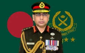 হজ পালন শেষে দেশে ফিরলেন সেনাপ্রধান