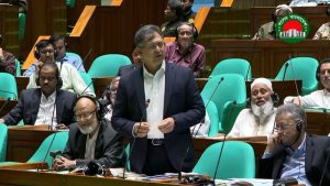 ইসলামী ব্যাংক নির্বাচনের আগে একটি দলকে ১১ হাজার কোটি টাকা দিয়েছে: স্বরাষ্ট্রমন্ত্রী