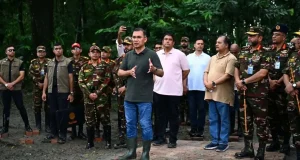 বরিশালের সেনাবাহিনীর গ্রীষ্মকালীন প্রশিক্ষণ মহড়া পরিদর্শনে প্রধানমন্ত্রী