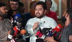 হাসিনার জন্য ফাঁসির দড়ি অপেক্ষা করছে: নাহিদ ইসলাম