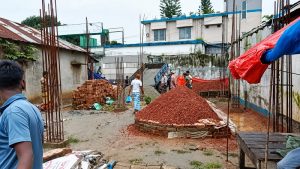ভালুকায় সরকারি নিয়ম না মেনে বহুতল ভবন নির্মাণের অভিযোগ, কাজ বন্ধের নির্দেশ