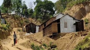 পাহাড় কাটার খেসারত, প্রতি বর্ষায় বাড়ছে প্রাণহানি