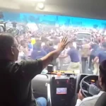 ব্যানার-ফেস্টুন নয় প্রধানমন্ত্রীর সংবর্ধনায় ৪০ কি.মি. ‘মানবপ্রাচীর’