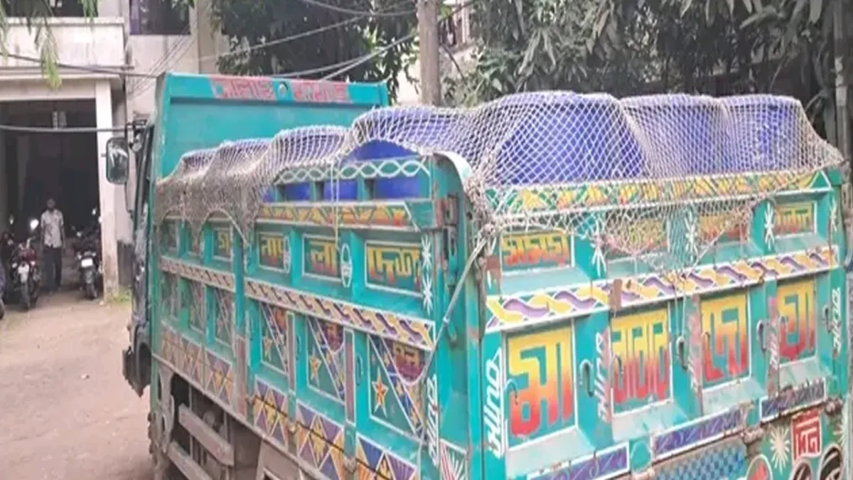 যুবদল নেতার বিরুদ্ধে মাছবোঝাই ট্রাক ছিনতাইয়ের অভিযোগ