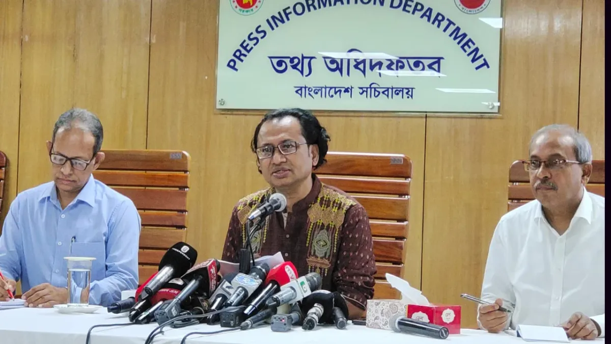 ভারতে বসে উসকানি দেওয়া আ.লীগ নেতাদের বিষয়ে রাষ্ট্রীয়ভাবে জানানো হবে: তথ্য উপদেষ্টা