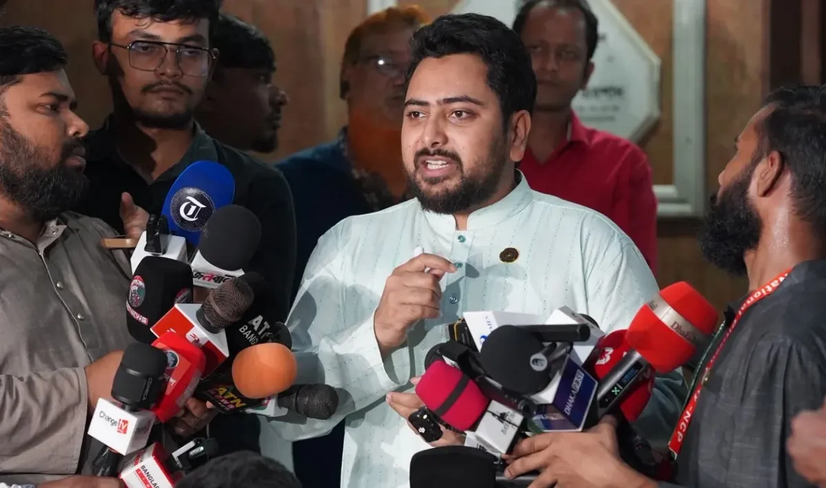 হাসিনার জন্য ফাঁসির দড়ি অপেক্ষা করছে: নাহিদ ইসলাম