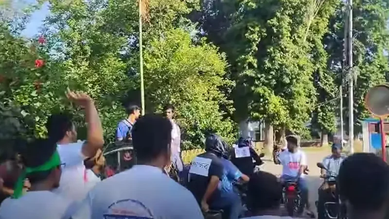 রাজশাহী বিশ্ববিদ্যালয়ে ছাত্রলীগ সাজিয়ে ‘দে ধাওয়া’ কর্মসূচি