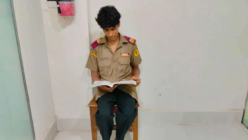 বিকেলে বাবার দাফন, রাতে এটিএম বুথে ডিউটি, সকালে এইচএসসি পরীক্ষা