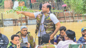 প্রধানমন্ত্রীর পাঠানো ত্রাণ বিতরণ করলেন প্রতিমন্ত্রী অমিত