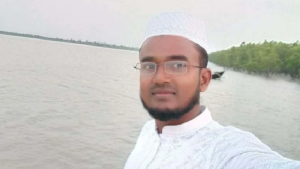 ফেসবুকে স্ট্যাটাস দিয়ে জামায়াত নেতার পদত্যাগ
