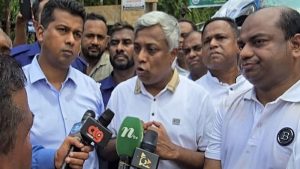 দোষারোপের সময় নয়, দুর্গত মানুষের পাশে দাঁড়াতে হবে: প্রতিমন্ত্রী অমিত