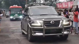 বরিশাল যাওয়ার পথে প্রধানমন্ত্রীর বহরে ইটের টুকরা নিক্ষেপ, তদন্তে পুলিশ