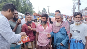 জামায়াত এমপি দল থেকে বহিষ্কার, শ্যামনগরে মিষ্টি বিতরণ