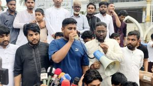 গণভোট থেকে সরকার সরে যাওয়ায় জনগণ আহত হয়েছে: হাসনাত আবদুল্লাহ