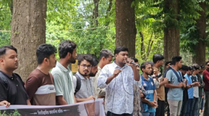 রাকসু ভবনে পুলিশ রেইড দিলে অস্ত্রের কারখানা পাওয়া যাবে