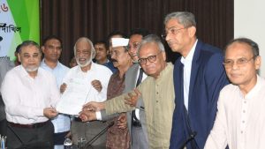 রাষ্ট্রপতি পদে মির্জা ফখরুলের মনোনয়নপত্র জমা