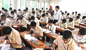 চট্টগ্রাম বোর্ডের স্থগিত এইচএসসি পরীক্ষার নতুন রুটিন প্রকাশ, শুরু ২০ আগস্ট