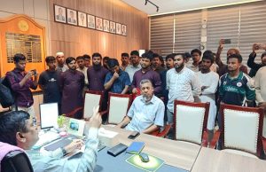 গণরুম ও গেস্টরুম সংস্কৃতি বন্ধের দাবিতে কুবি উপাচার্যের কাছে ছাত্রশিবিরের ৫ দফা দাবি