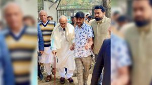 ‘আপনি আছেন বলেই সাহস পাই’, রিজভীকে মাহফুজের অভিনন্দন
