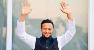 সাকিব আল হাসানের বাড়িতে আগুন, পেট্রলবোমা বিস্ফোরণ