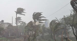 আজ ঝড়ের শঙ্কা দেশের আট জেলায়