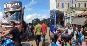 রক্তভেজা সড়কে এখন শুধুই কান্না, এখন পর্যন্ত ১৬ জনের মৃত্যু!