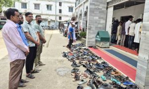 মসজিদে প্রবীণ ব্যবসায়ী আব্দুর রহমানের জানাজা, বাইরে অশ্রুসিক্ত সুজিত-ইন্দ্রজিতরা