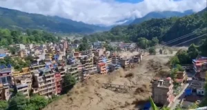হঠাৎ বন্যা আঘাত হানল সিনেমার দৃশ্যের মতো, ৯৫ মরদেহ উদ্ধার, নিখোঁজ শত শত মানুষ