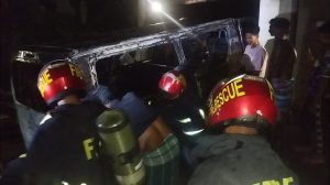 সাতক্ষীরা মেডিকেল কলেজ হাসপাতালের অ্যাম্বুলেন্সে আগুন