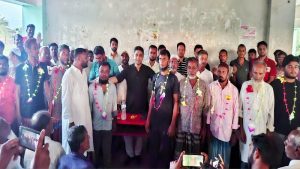 ভিডিও ভাইরালের পর এবার গাজী নজরুলের অনুসারী ১২ কর্মীর বিএনপিতে যোগদান