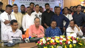 দেশ ধ্বংসস্তূপের মধ্যে দাঁড়িয়ে আছে: বিদ্যুৎমন্ত্রী